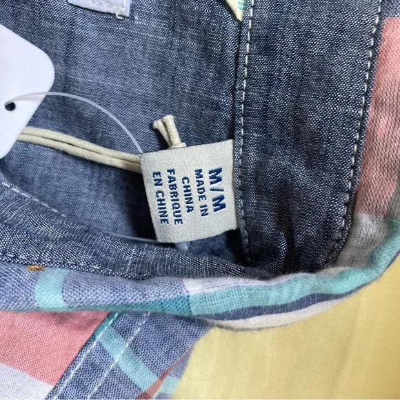 Tommy Bahama mens short sleeve shirt, double fauna
100% cotton - Picture 14 of 15